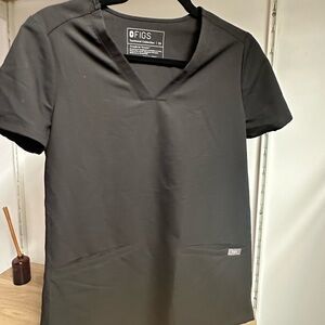 FIGS Black scrub Top XS